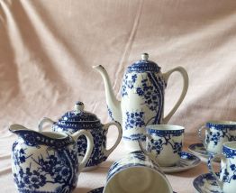 Service à café à fleurs de cerisier bleues