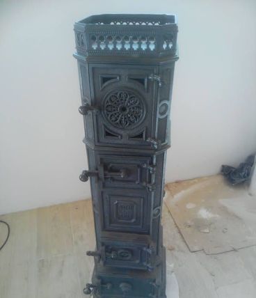 Ancien Poêle pour décoration