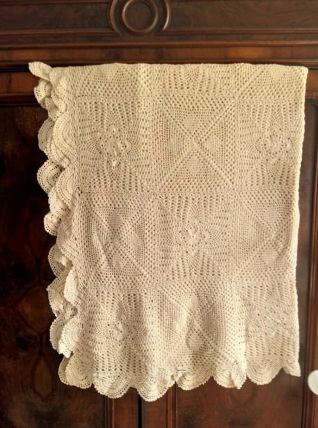 Ancienne nappe au crochet fait main (coton)