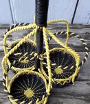 Porte bouteilles en scoubidou