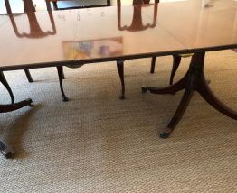 Ensemble table + 8 chaises Regency Queen Anne