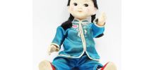 Ancienne poupée asiatique