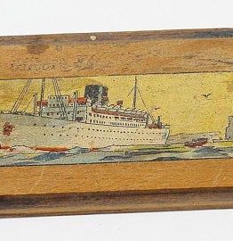 Ancien plumier en bois bateau