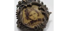 Broche vintage porte photo
