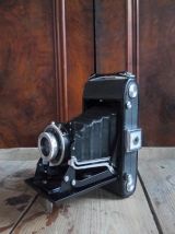 Appareil photo à soufflet Zeiss Ikon avec son étui en cuir