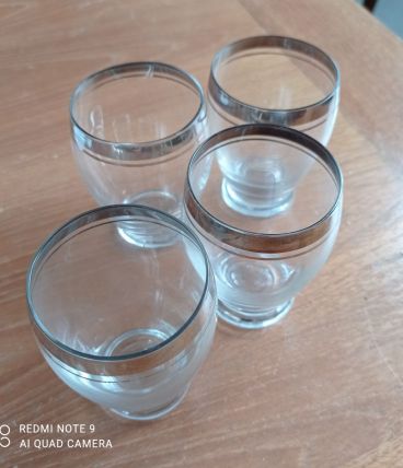 Lot de 4 verres à cognac en cristal