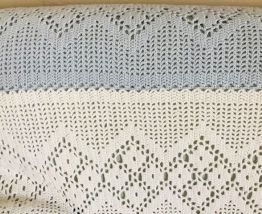 Grand plaid au crochet laine blanc-bleu 