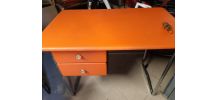 bureau vintage orange
