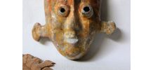 Masque en papier mâché style art ethnique. Pièce unique.