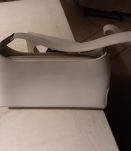 Sac à main très peu utilisée quelques petits traits noirs d'