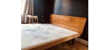 Lit en bois vintage 140x190