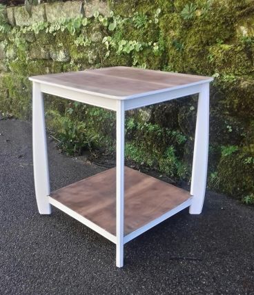 Table d'appoint 