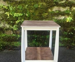 Table d'appoint 