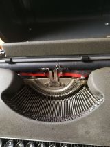 Machine à écrire Japy 