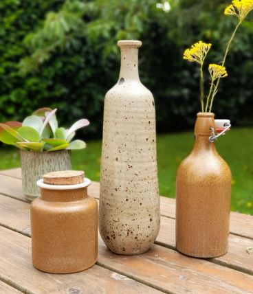 Trio de poteries /bouteilles/pots en grès épuré