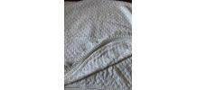 Couvre lit en crochet écru 