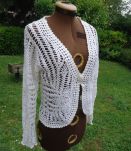 Gilet blanc coton fait main col V  manches longues
