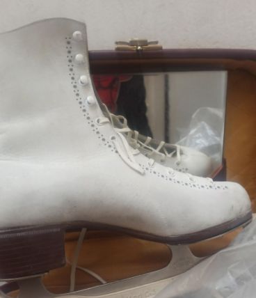 Patin à Glace en cuir made in Canada taille 38