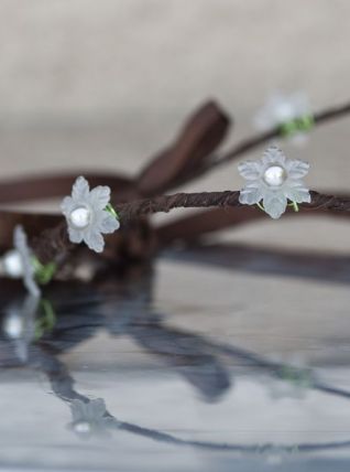 Couronne de fleurs médiévale