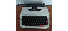 Machine a écrire des années 70 Hermes baby S en bon état