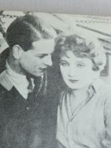 Marlène Dietrich par Honer Dickens Editions H. Veyrier 1974.