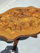 Belle table basse en bois massif pieds tournés, différentes 
