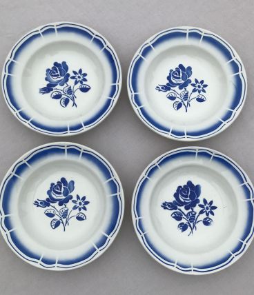 Série de 4 assiettes - en porcelaine
