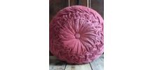 Joli coussin en velours rose 