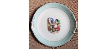 Plat à gâteau en faïence  "Le petit chaperon rouge" 