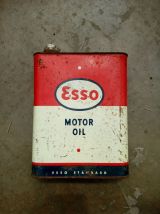 Bidon ancien Esso