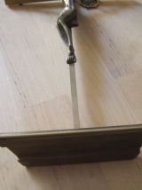 Ancien crucifix sur pied  poids 700 grammes 