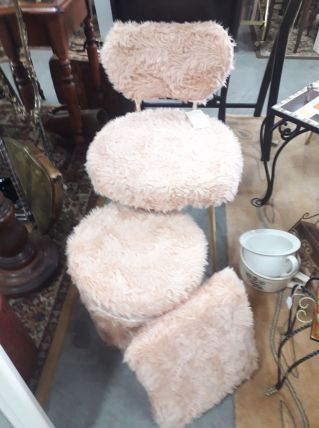 ensemble "moumoute" chaise , pouf et coussin