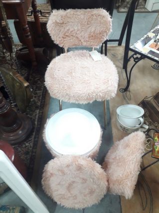 ensemble "moumoute" chaise , pouf et coussin