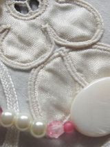 Collier perles de verre et quartz rose
