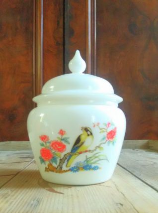 Joli pot à coton en opaline (AVON)