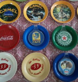 LOT de 14 coupelles pubs bistrot 