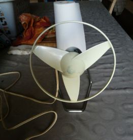 Ventilateur de bureau de marque Calor, fonctionne parfaiteme