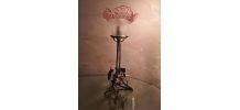 lampe  fer forgé  1900  verre  dentelle pressé et moulé  a l