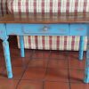 Ancienne petite table pour enfant 