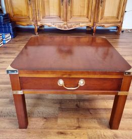 Table basse en bon état