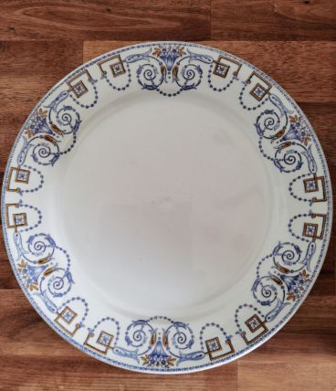 8 assiettes anciennes numérotées Sarreguemines Digoin