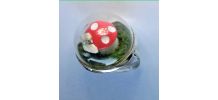 Bague réglable globe terrarium, champignon rouge