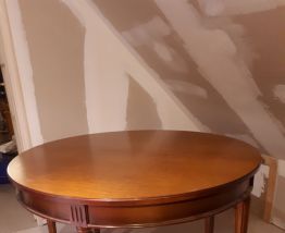 Table ronde en merisier massif 4 personnes