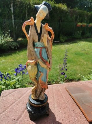 Statue asiatique femme