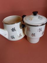 Cafetière ancienne. 