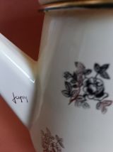Cafetière ancienne. 