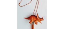 Collier dinosaure orange, Tricératops, fille, garçon