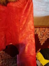 Veste cuir et col fourrure rouge