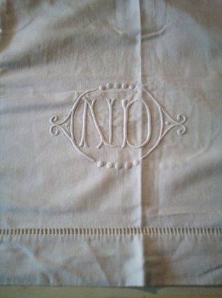  un lot de 14 draps ancien métis (mélange de coton avec du l