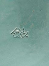 Plat rond '' YVON ROY '' 